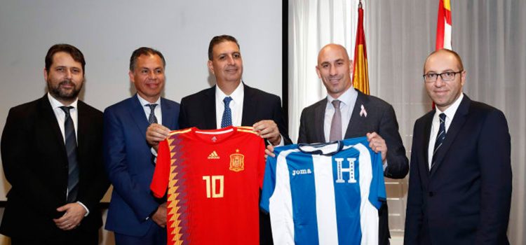 FIFA destaca pacto entre Fenafuth y Federación Española