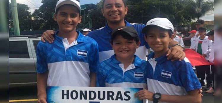 Tenistas U-12 viajan a Bolivia para competir en la copa COSAT