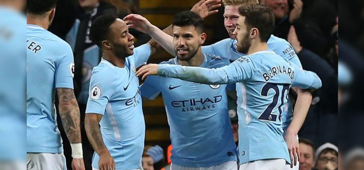 Manchester City supera los 100 goles en la temporada