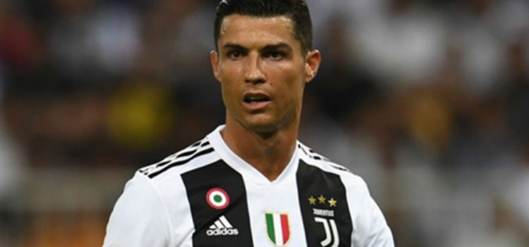 Cristiano Ronaldo falla su primer penal en Juventus