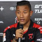 Luis Garrido renueva por tres años más con Alajuelense