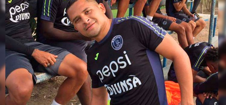 Omar Elvir regresa a los entrenamientos y podría jugar ante Real de Minas