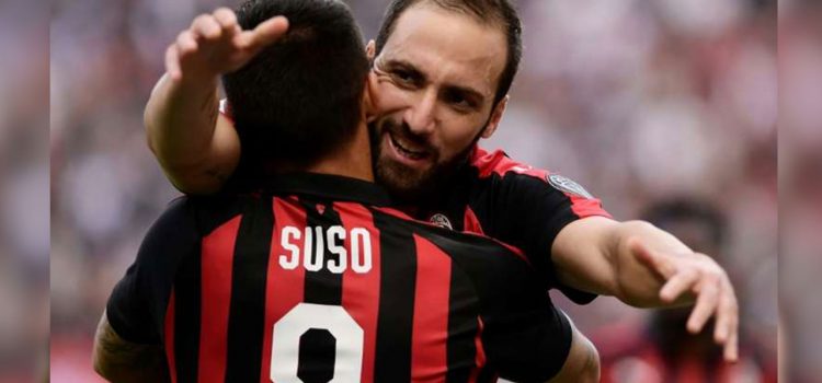 Higuaín se despide de sus compañeros del Milan