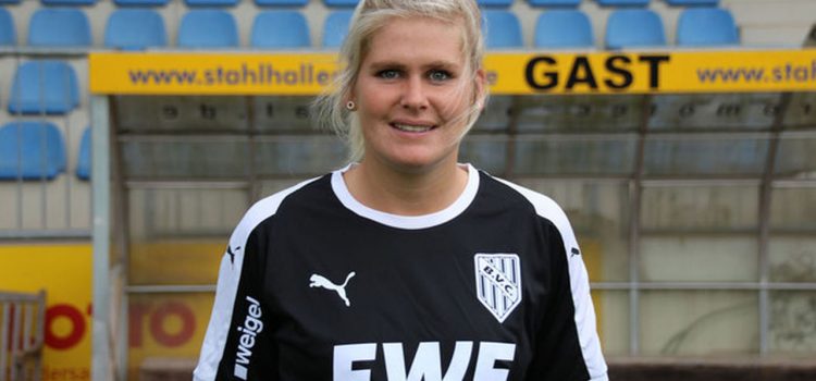 Irónica respuesta de entrenadora alemana: "Elijo a mis jugadores por el tamaño de su pene"