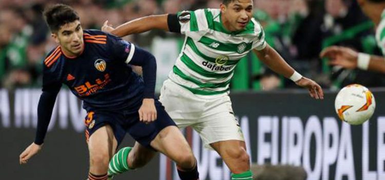Valencia deja al borde de la eliminación al Celtic de Emilio Izaguirre
