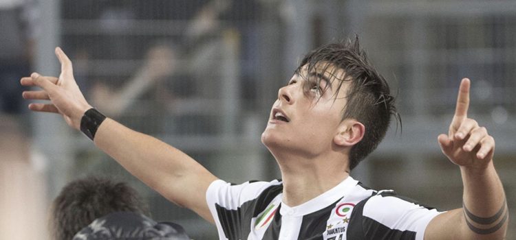 Dybala anotó un golazo y lo celebra estilo "Cristiano Ronaldo"