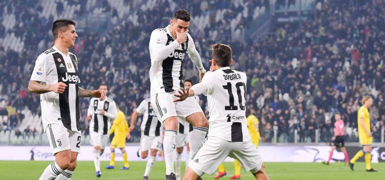 Juventus gana 3-0 al Frosinone y suma su victoria 21 en la Serie A