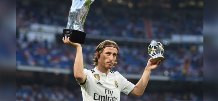 Luka Modric renueva con el Real Madrid