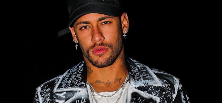 Neymar hace enojar al PSG atrasando su regreso por el Carnaval en Río