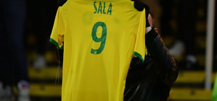 Nantes retira la camiseta número "9" en homenaje a Emiliano Sala