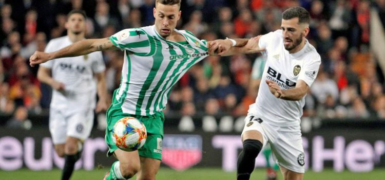 Valencia vence al Betis y jugará la final de la Copa del Rey ante Barcelona