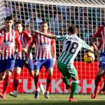 Betis vence al Atlético con un penalti