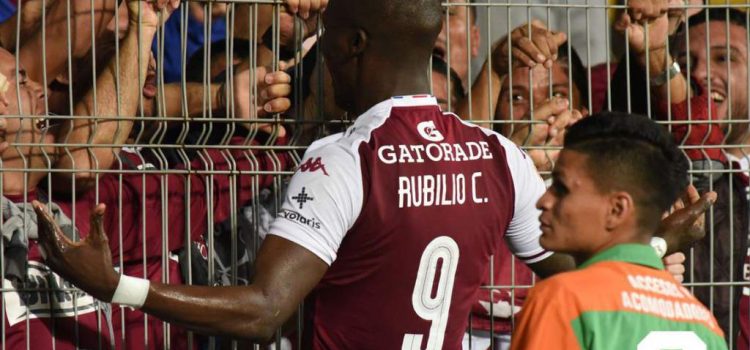 Rubilio Castillo marca su segundo gol con el Saprissa de Costa Rica