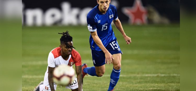 El Salvador sorprende y derrota a Perú