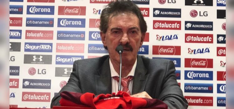 Ricardo La Volpe es nuevo técnico del Toluca