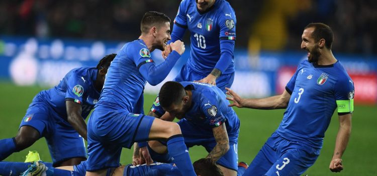 La Italia de Mancini comienza con el pie derecho
