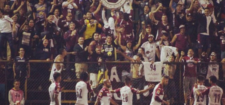 Rubilio Castillo presente en el triunfo del Saprissa que es líder del fútbol tico
