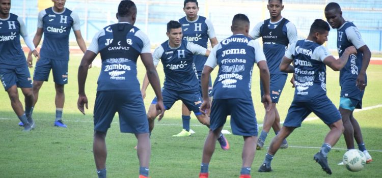 La Selección de Honduras viajó a Estados Unidos para amistoso con Ecuador