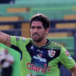«El Loco» Abreu será entrenador y centrodelantero del Santa Tecla de El Salvador
