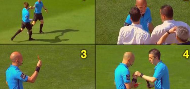 Árbitro detiene partido para ir al baño y recibe tarjeta roja (VÍDEO)