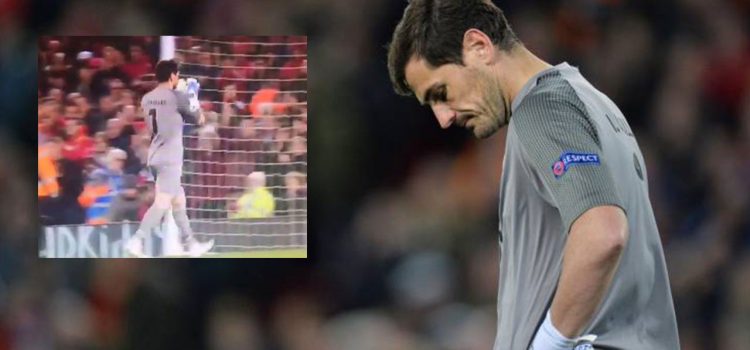 El Anfield ovaciona otra vez a Iker Casillas