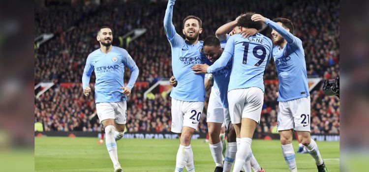 Manchester City derrota al United y se acerca al título de la Premier