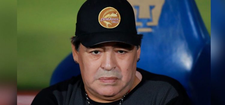 ¡Una más! Diego Maradona demandado por su exesposa