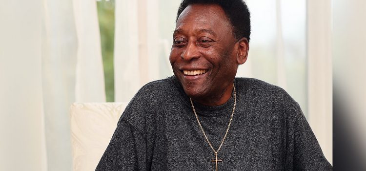 Pelé recibe el alta médica en París