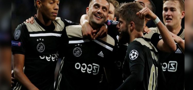 Ajax toma ventaja en el camino hacia la final de Madrid