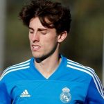 Álvaro Odriozola se fractura la clavícula izquierda