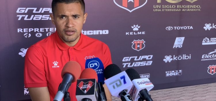 Jafet Soto le responde a Roger Rojas: "No tienen la moral para hablar del arbitraje"
