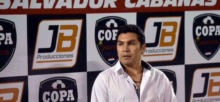 Salvador Cabañas se une como asistente del cuerpo técnico de Chiapas en México