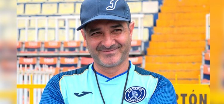 Diego Vázquez: "Es normal que haya provocaciones en la cancha"