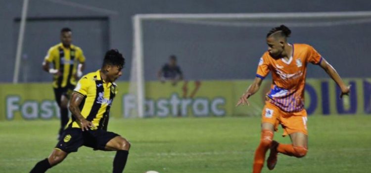 HISTÓRICO: UPNFM elimina al Real España y es semifinalista