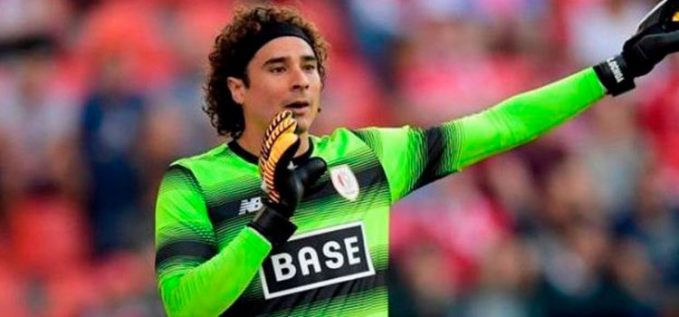 Memo Ochoa llegaría al Porto por Iker Casillas