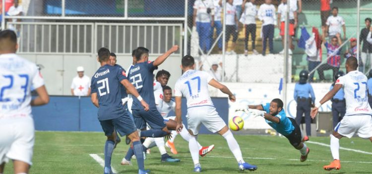 Medio tiempo: Motagua está derrotando 2-1 al Olimpia