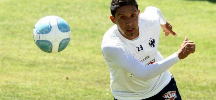 Detienen a futbolista mexicano por presunto abuso sexual contra su sobrina