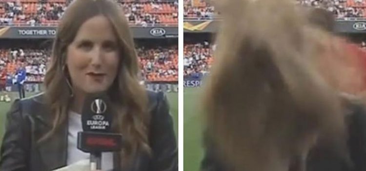 Periodista recibe pelotazo en la cabeza durante reportaje en directo de la Europa Legue (VÍDEO)