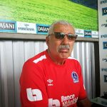OFICIAL: Manuel Keosseián no seguirá como entrenador del Olimpia