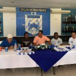 Tyson Núñez presentado como nuevo fichaje del Victoria junto a su hijo