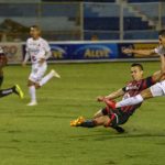 Alajuelense cae ante Alianza y se despide de la Copa Premier (VÍDEO)