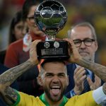 Dani Alves elegido mejor jugador de la Copa América 2019