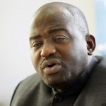 FIFA suspende al expresidente del fútbol liberiano por corrupción