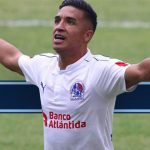 Vancouver Whitecaps de la MLS oficializa la contratación de Michael Chirinos