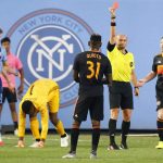 Técnico del Houston Dynamo molesto con Quioto: «Somos futbolistas, no boxeadores»