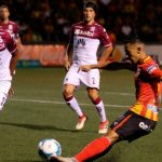 Se suspende Herediano-Saprissa por intoxicación de 12 jugadores morados