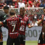 Alajuelense de alex López y Henry Figueroa deja al Herediano en crisis