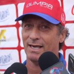 Pedro Troglio reconoce que el segundo gol les «cayó del cielo» (VÍDEO)