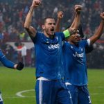 Juventus derrotó 2-1 al Lokomotiv con gol al último minuto de Douglas Costa