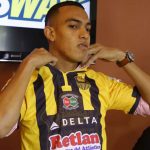 Devron García, el primer jugador renovado de Real España